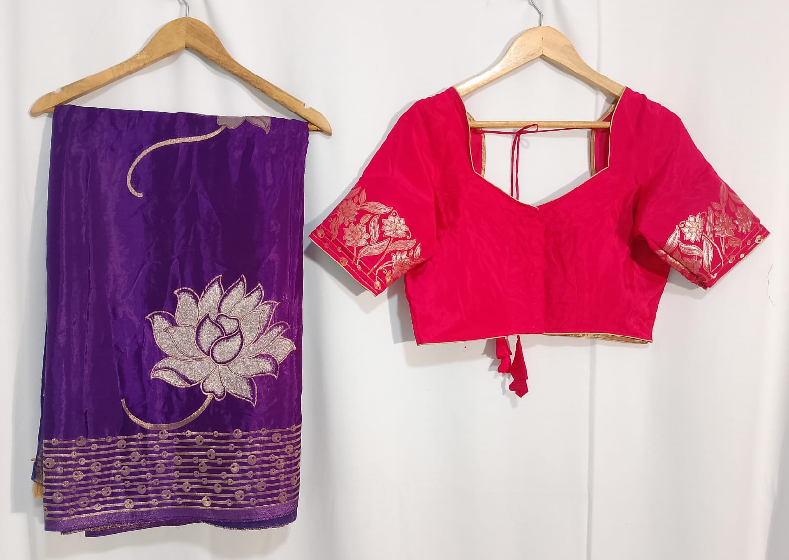 N352: Ready To Ship Beautiful Pure Banarasi Saree With Stitched Blouse