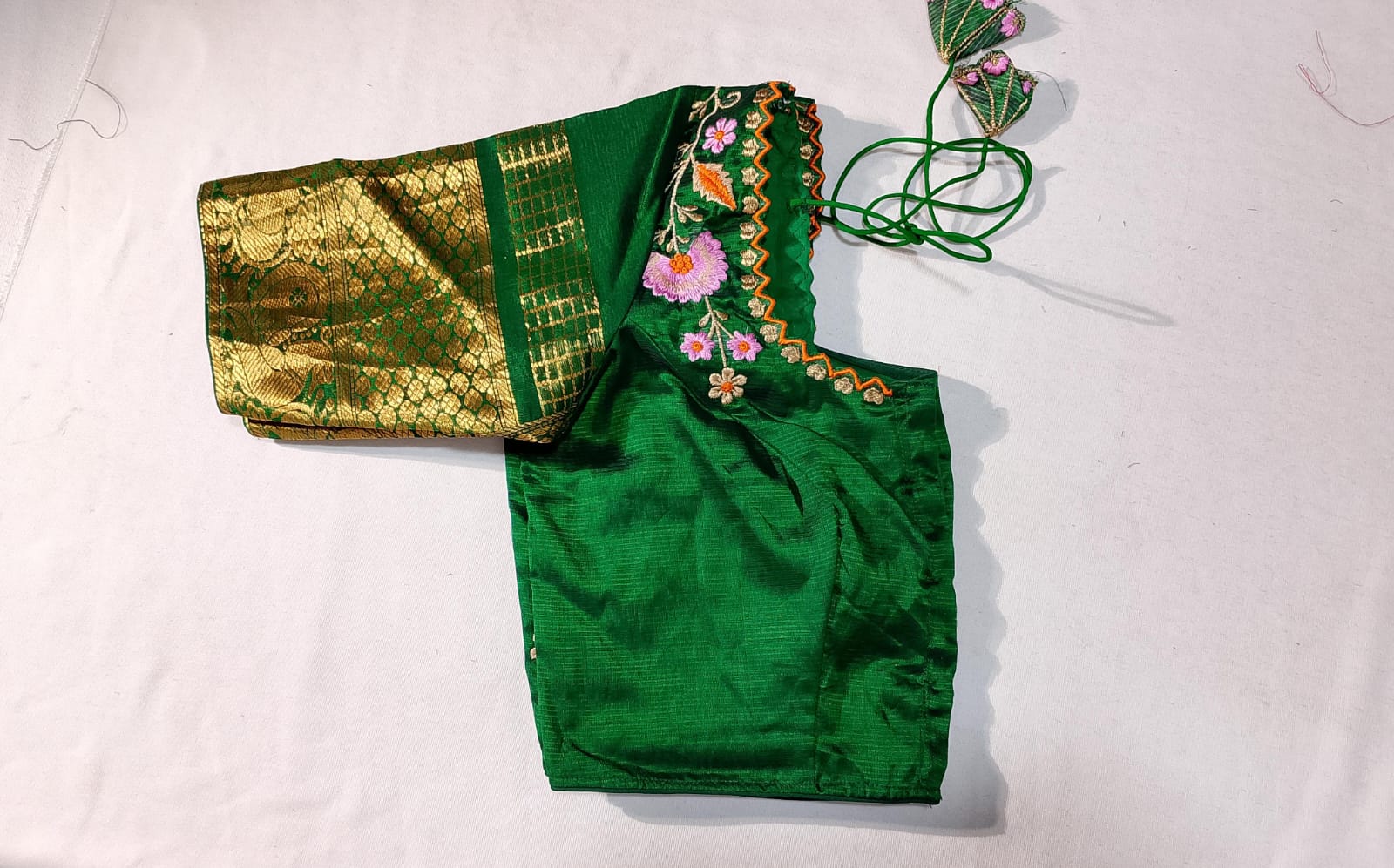 T8: Ready To Ship Beautiful Mangalagiri Kuppadam Saree With Stitched Embriodery Work Blouse