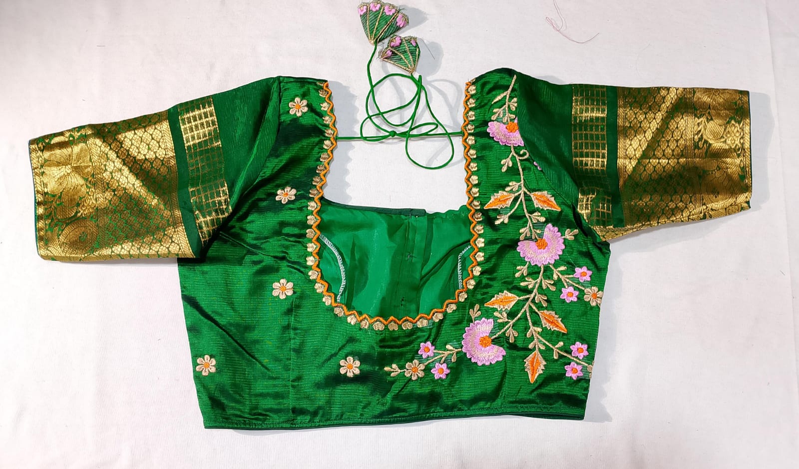 T8: Ready To Ship Beautiful Mangalagiri Kuppadam Saree With Stitched Embriodery Work Blouse