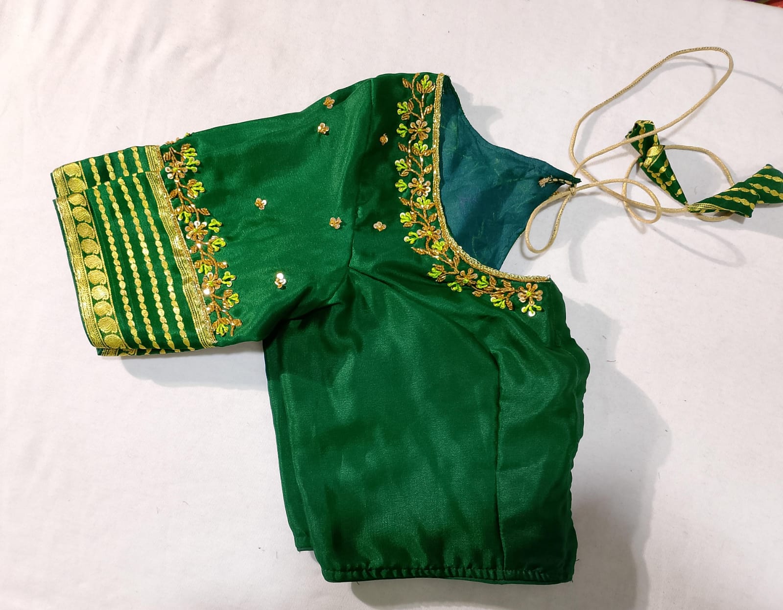 N38: Ready To Ship Beautiful Saree With Stitched Blouse N38: Ready To Ship Beautiful Saree With Stitched Blouse