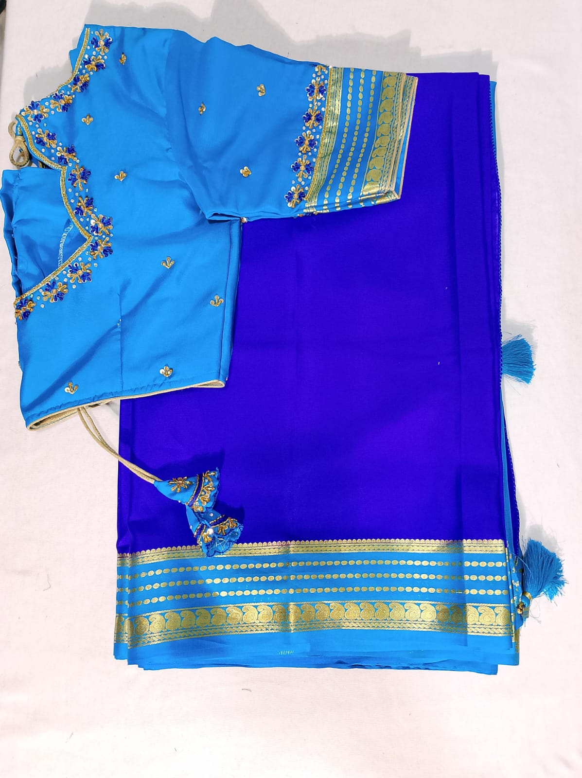 N37: Ready To Ship Beautiful Saree With Stitched Blouse N37: Ready To Ship Beautiful Saree With Stitched Blouse