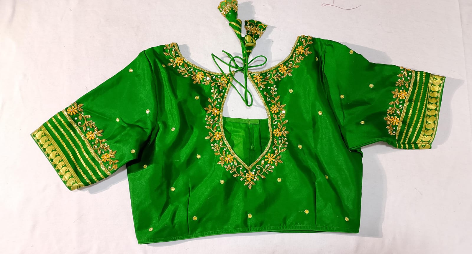 N34: Ready To Ship Beautiful Saree With Stitched Blouse N34: Ready To Ship Beautiful Saree With Stitched Blouse