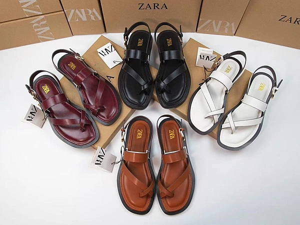 SANDALE ZARA CUIR