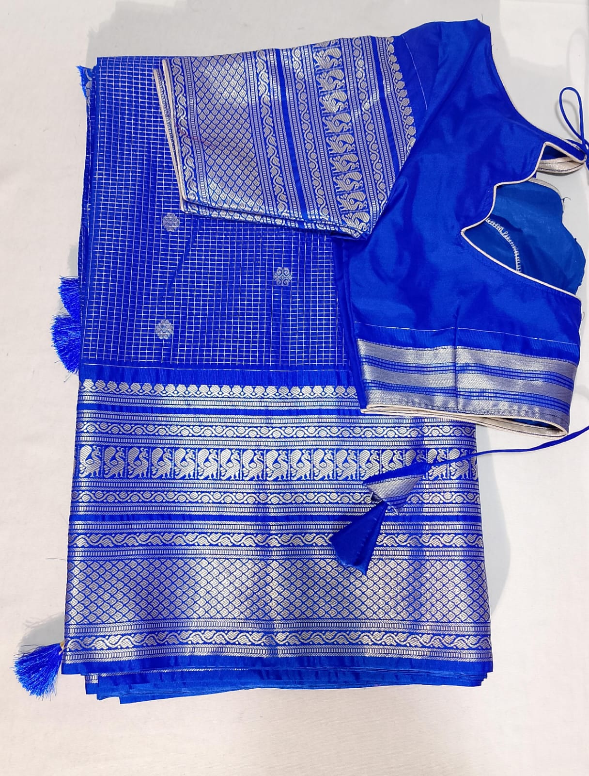 N49: Ready To Ship Beautiful Saree With Stitched Blouse