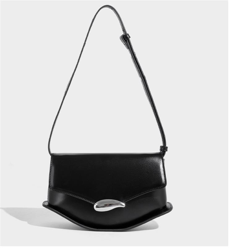 VERSATILE HANDBAG