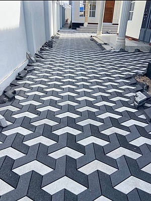 PM168: ARROW PAVING BLOCK