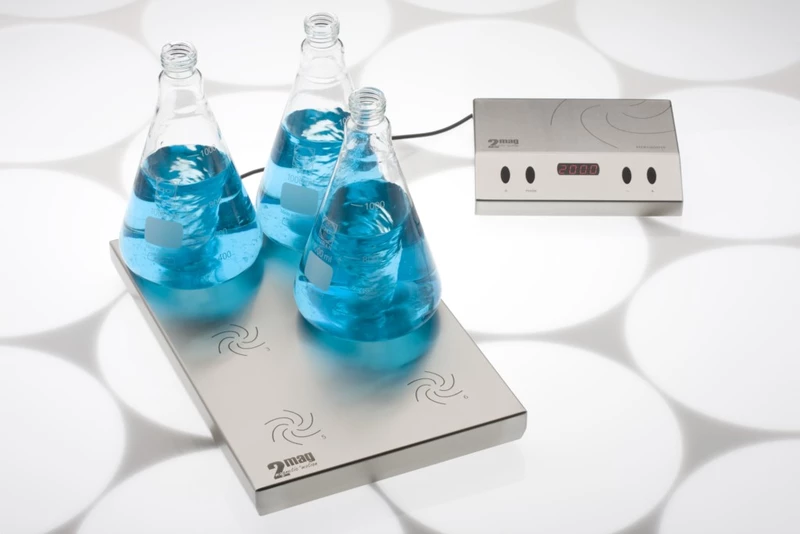 (MIXdrive 6) Multiple Magnetic stirrers with external control unit