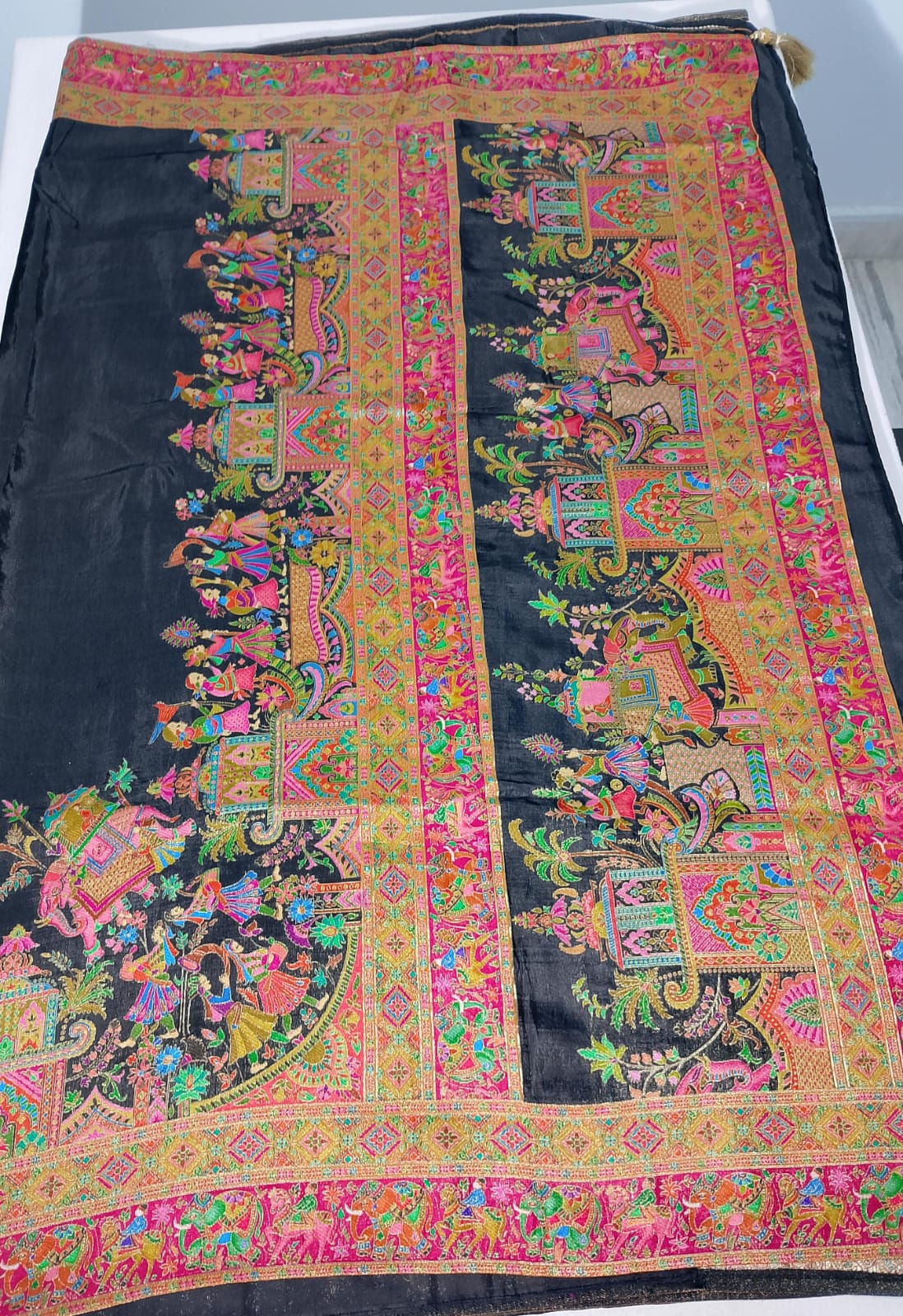 N561: Ready To Ship Beautiful Banarasi Kani Saree With Stitched Blouse N561: Ready To Ship Beautiful Banarasi Kani Saree With Stitched Blouse