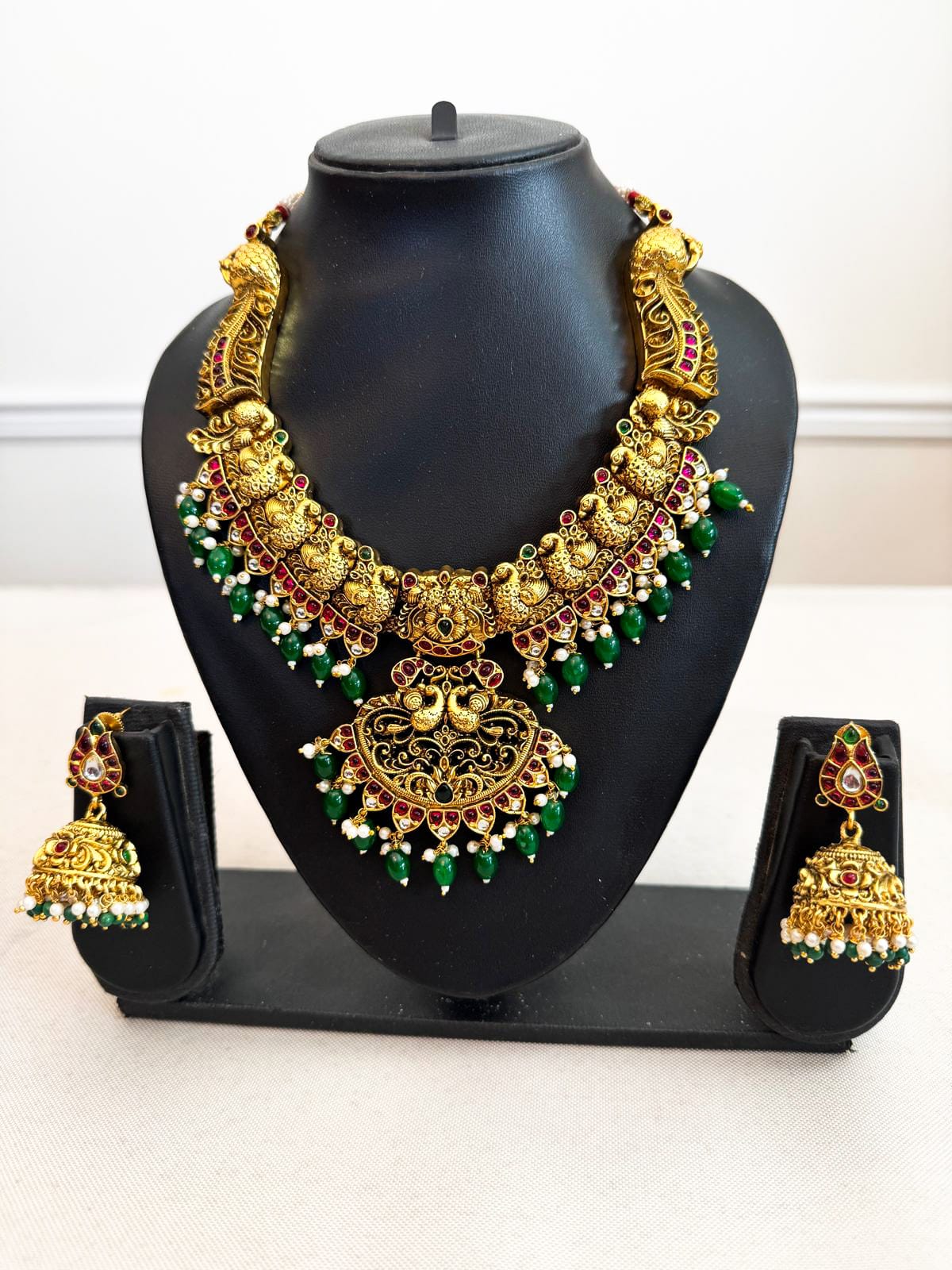 H12 : Ready To Ship Beautiful Necklace Set Set