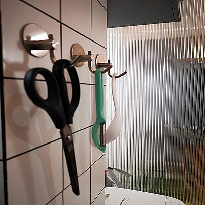 Amazkart 4 Pack Wall Adhesive Hooks