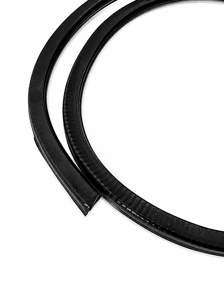 Mercedes Benz W126 / C126 Windshield Cowl Trim Seal (Cowl Molding)
