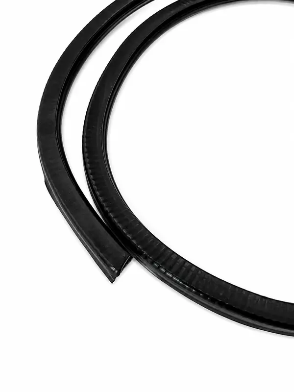 Mercedes Benz W126 / C126 Windshield Cowl Trim Seal (Cowl Molding)