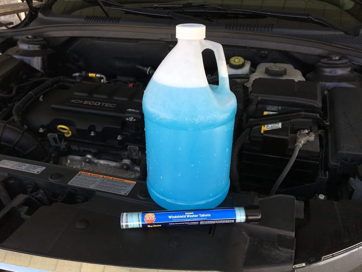 303 (230395) Products Automotive Instant Windshield Washer - 3x Cleaning Power - Super Concentrated Tablets - Just Add Water, 25 Tablet 25 Count (Pack of 1)