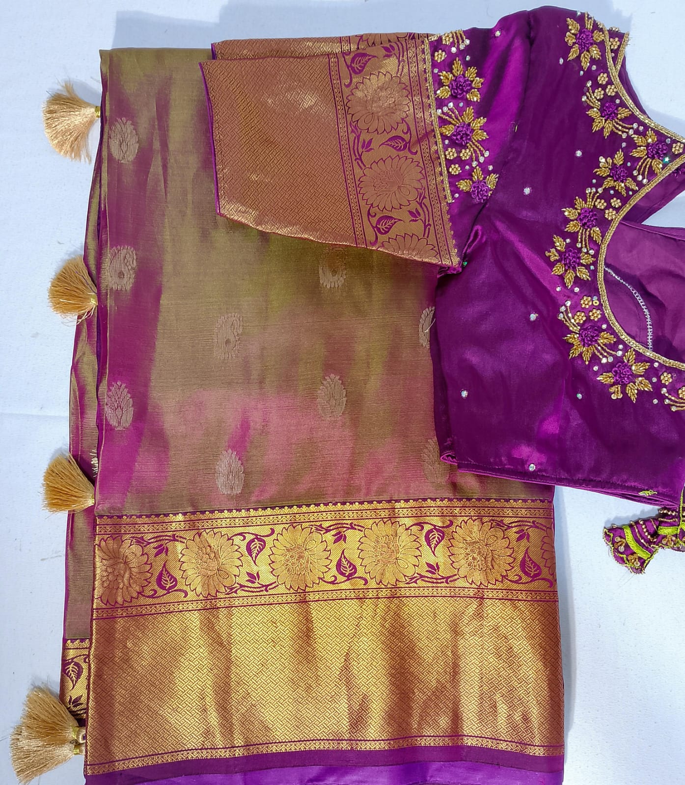 N231: Ready To Ship Beautiful Saree With Stitched Blouse