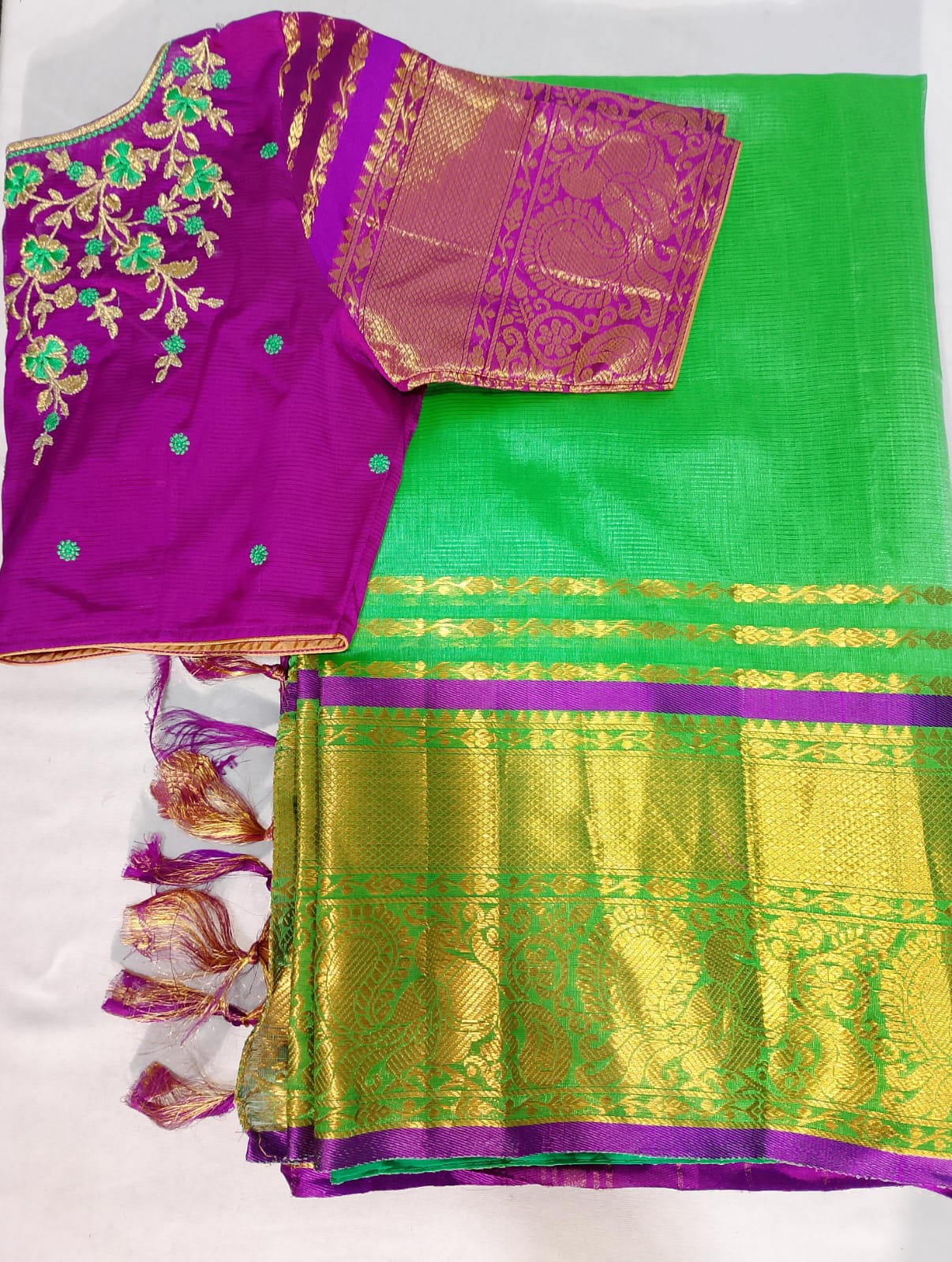 N45: Ready To Ship Beautiful Saree With Stitched Blouse