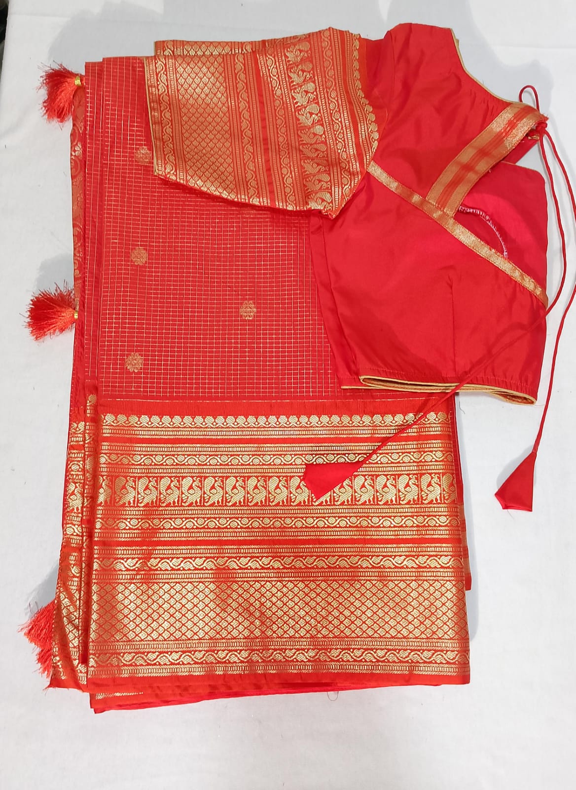 N52: Ready To Ship Beautiful Saree With Stitched Blouse