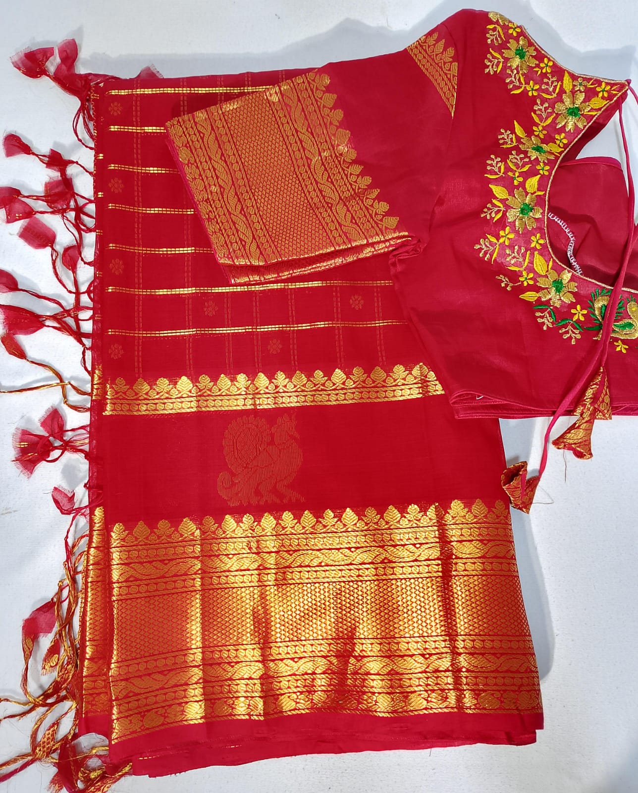 N228: Ready To Ship Beautiful Saree With Stitched Blouse