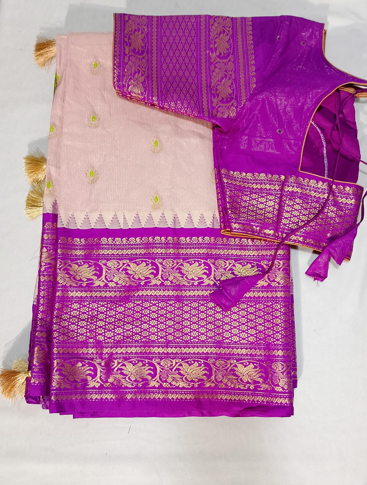 N54: Ready To Ship Beautiful Saree With Stitched Blouse N54: Ready To Ship Beautiful Saree With Stitched Blouse