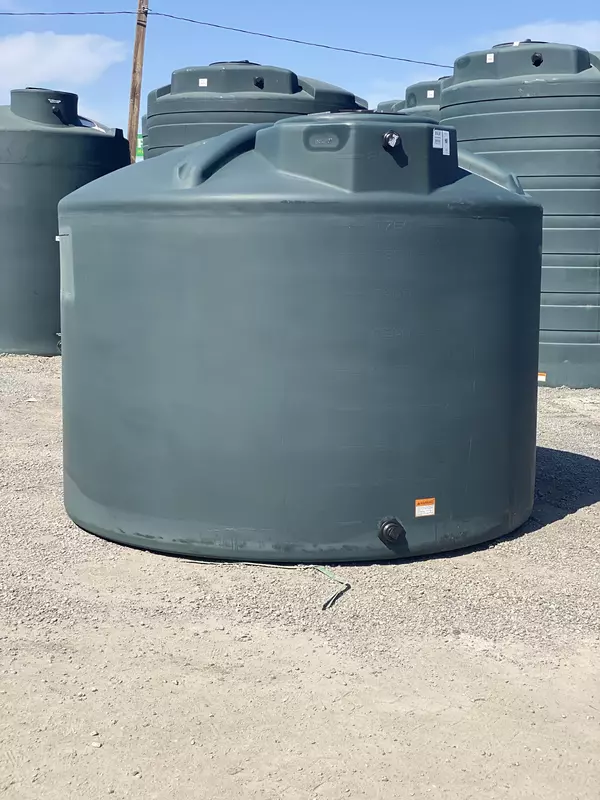 Snyder Industries 2000 Gallon Green Water Tank