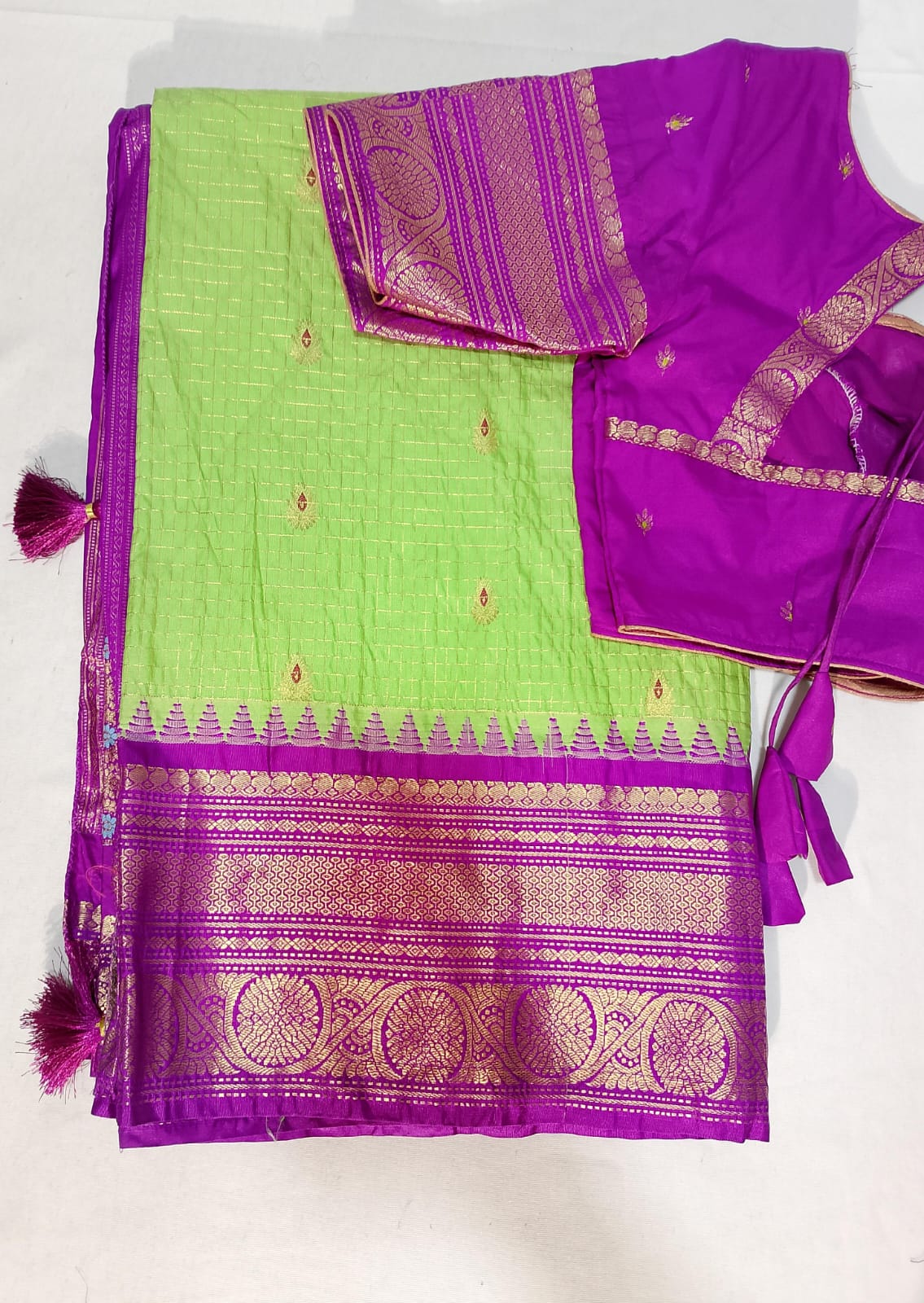 N58: Ready To Ship Beautiful Saree With Stitched Blouse