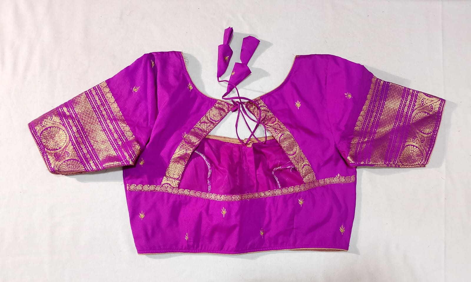 N58: Ready To Ship Beautiful Saree With Stitched Blouse