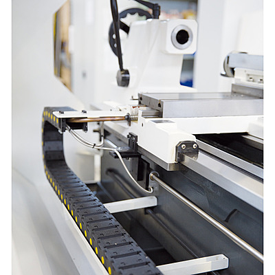 OPTIMUM OPTIturn TH 4615D – Precision Guide And Drawbar Turning Machine