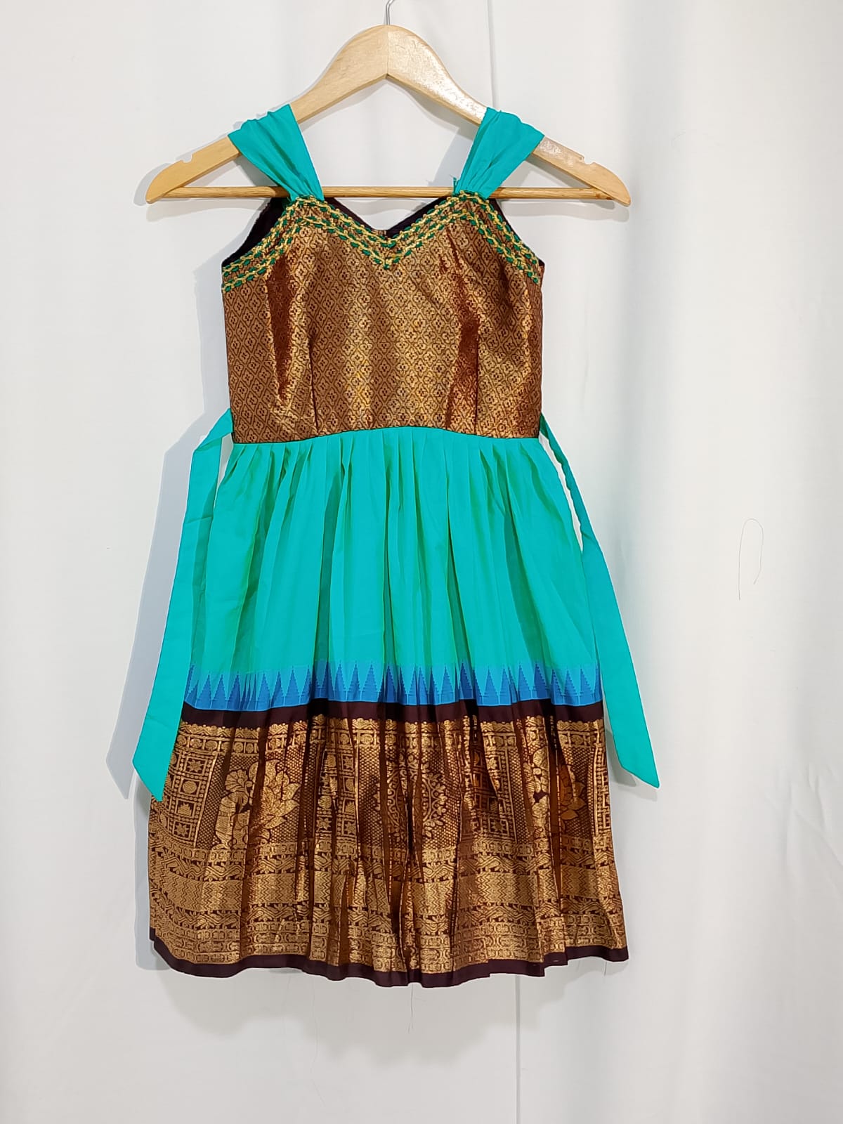 K89: Ready To Ship Beautiful Kids Fock