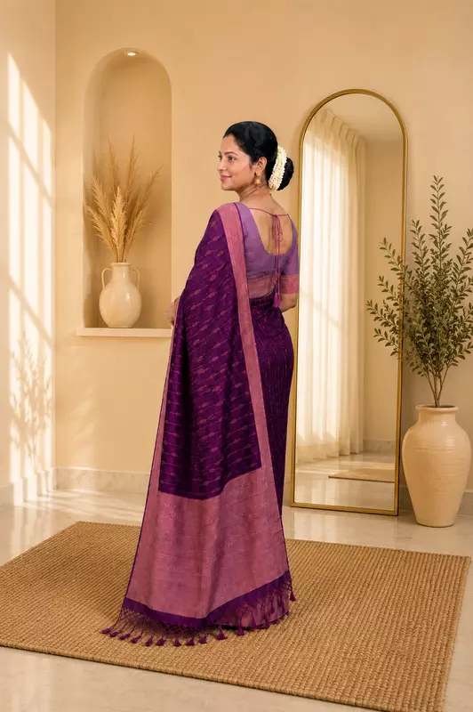 Vairaoosi saree Wine