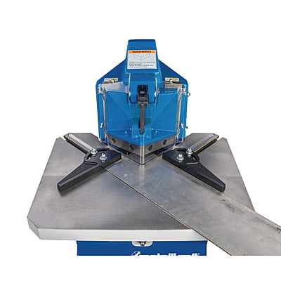 METALLKRAFT AKM 130-3 P – Pneumatic Notching Machine