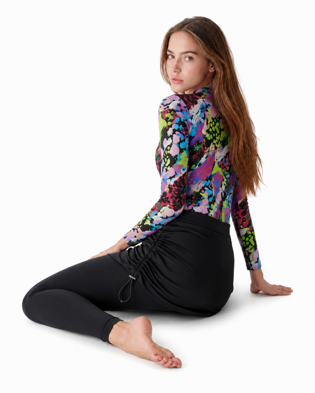 5Piece Modest Swimwear Set Vibrant Print طقم مايوه محتشم 5 قطع بطبعة ملونة مع تنورة وليجنج