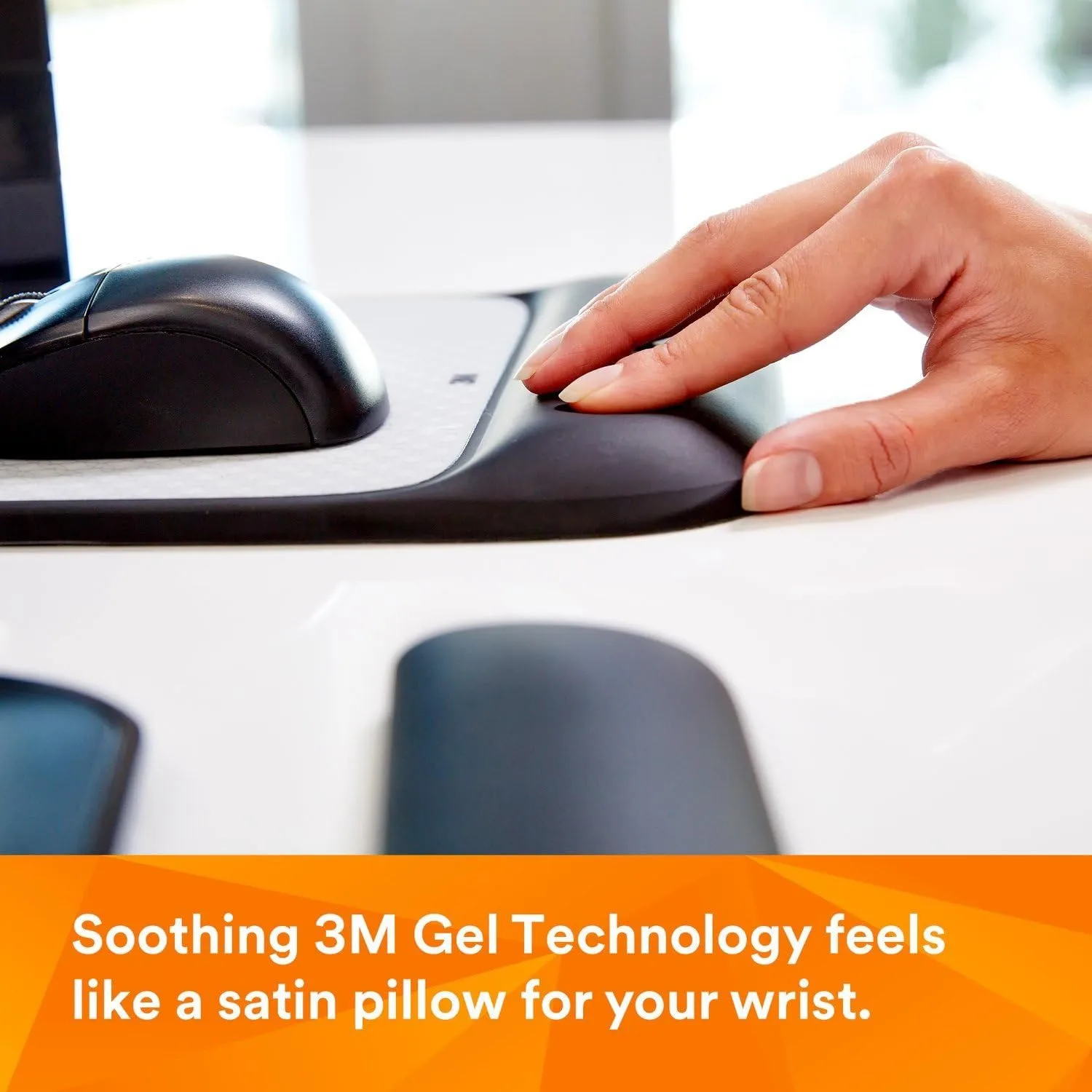 3M Precise Mouse Pad with Gel Wrist Rest, MW85B, Black/Gray, 9.2 x 8.6 in