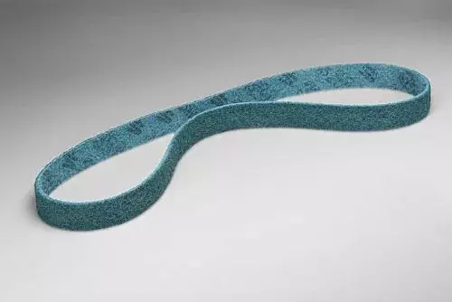 3M Scotch-Brite SC-BS Non-Woven Aluminum Oxide Blue Sanding Belt - Very Fine - 4 in Width x 60 in Length