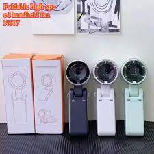 FOLDING CELEBRITY FAN