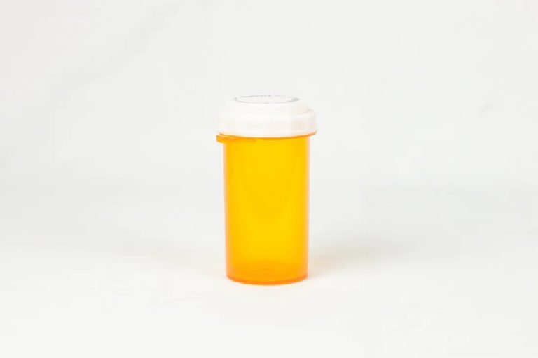 40 Dram Amber Thumb Tab Reversible Cap - 100 Count