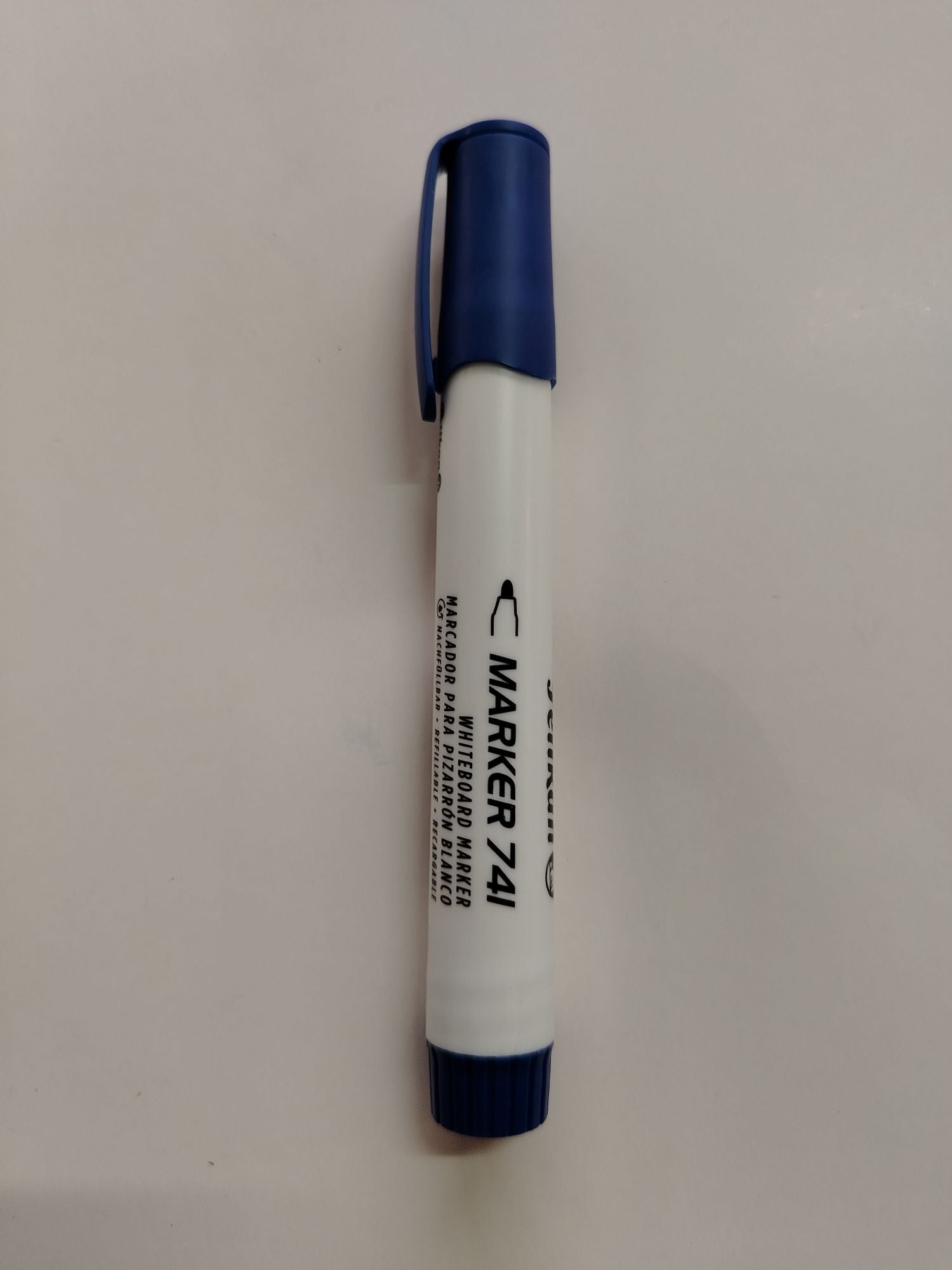 MARCADOR PIZARRA PELIKAN 741 AZUL DESECHABLE PTA BALA