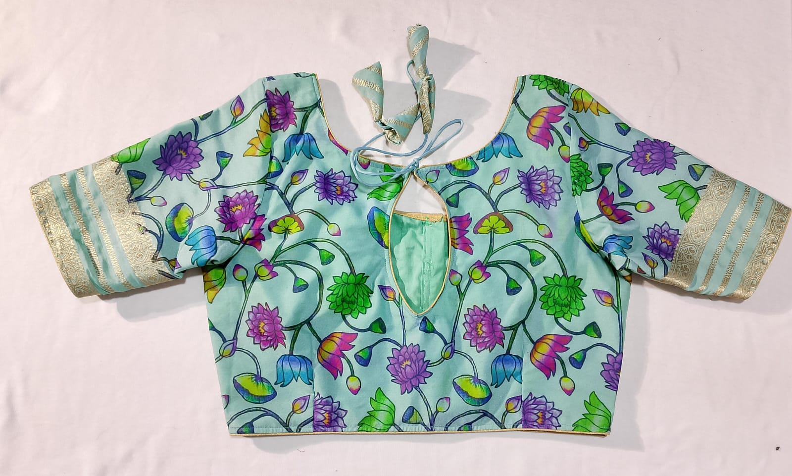 J561: Ready To Ship Beautiful Saree With Stitched Blouse