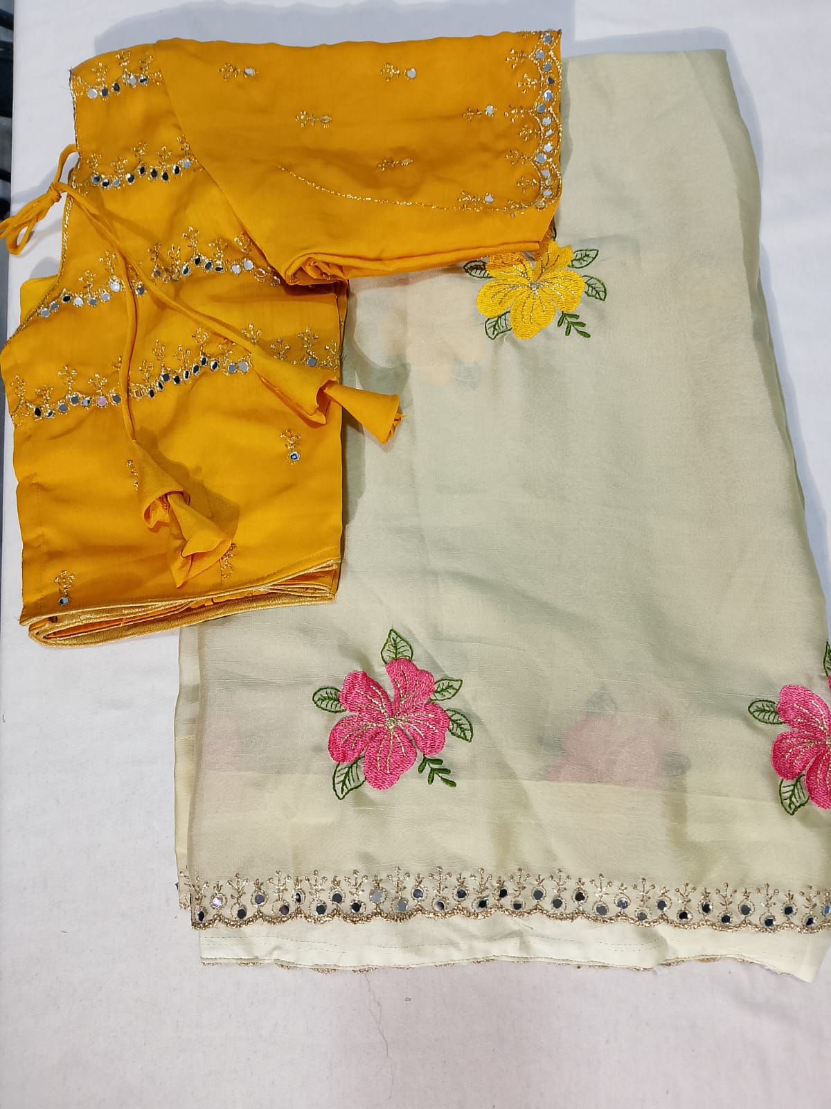 N430: Ready To Ship Beautiful Desginer Saree With Stitched  Blouse