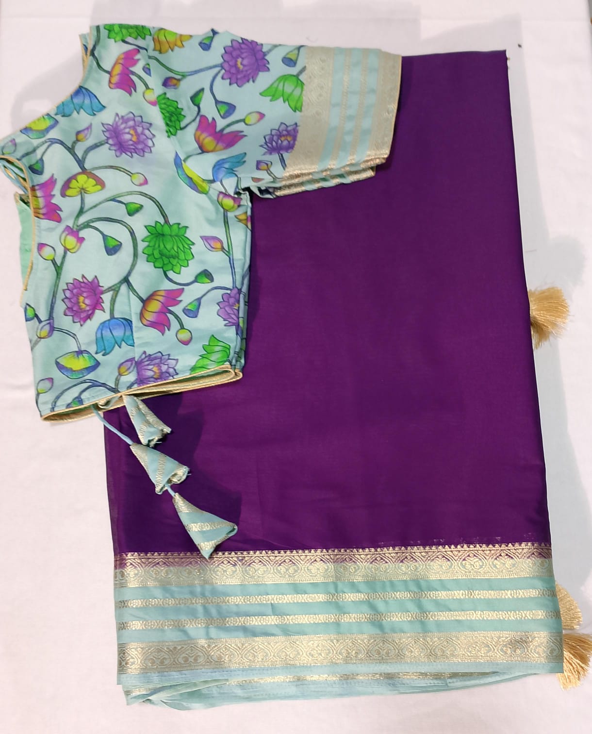 J561: Ready To Ship Beautiful Saree With Stitched Blouse