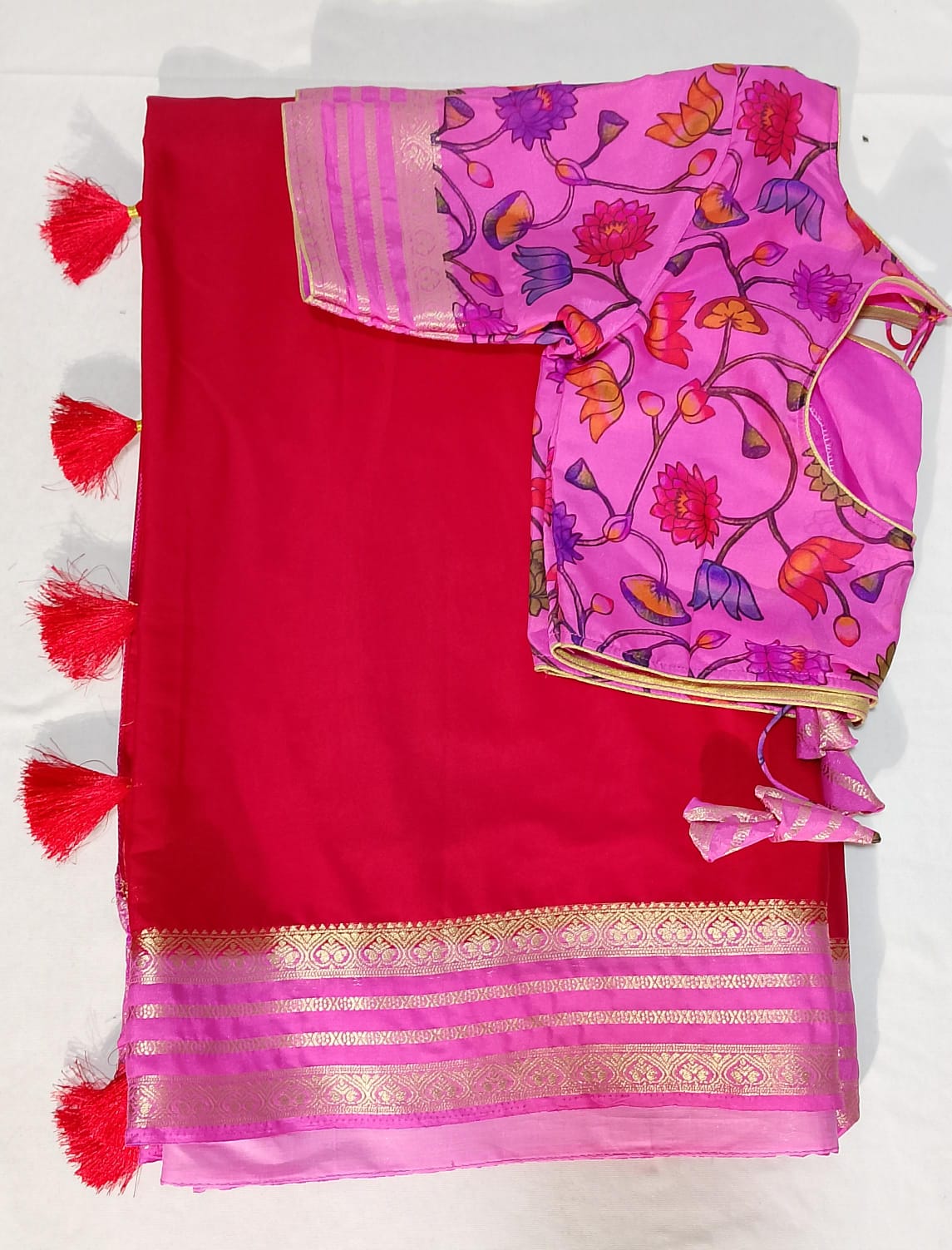 J559: Ready To Ship Beautiful Saree With Stitched Blouse