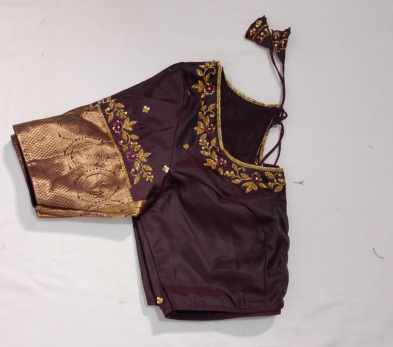 N193: Ready To Ship Beautiful Pure Kanchipattu Saree With Stitched Maggam Work Blouse