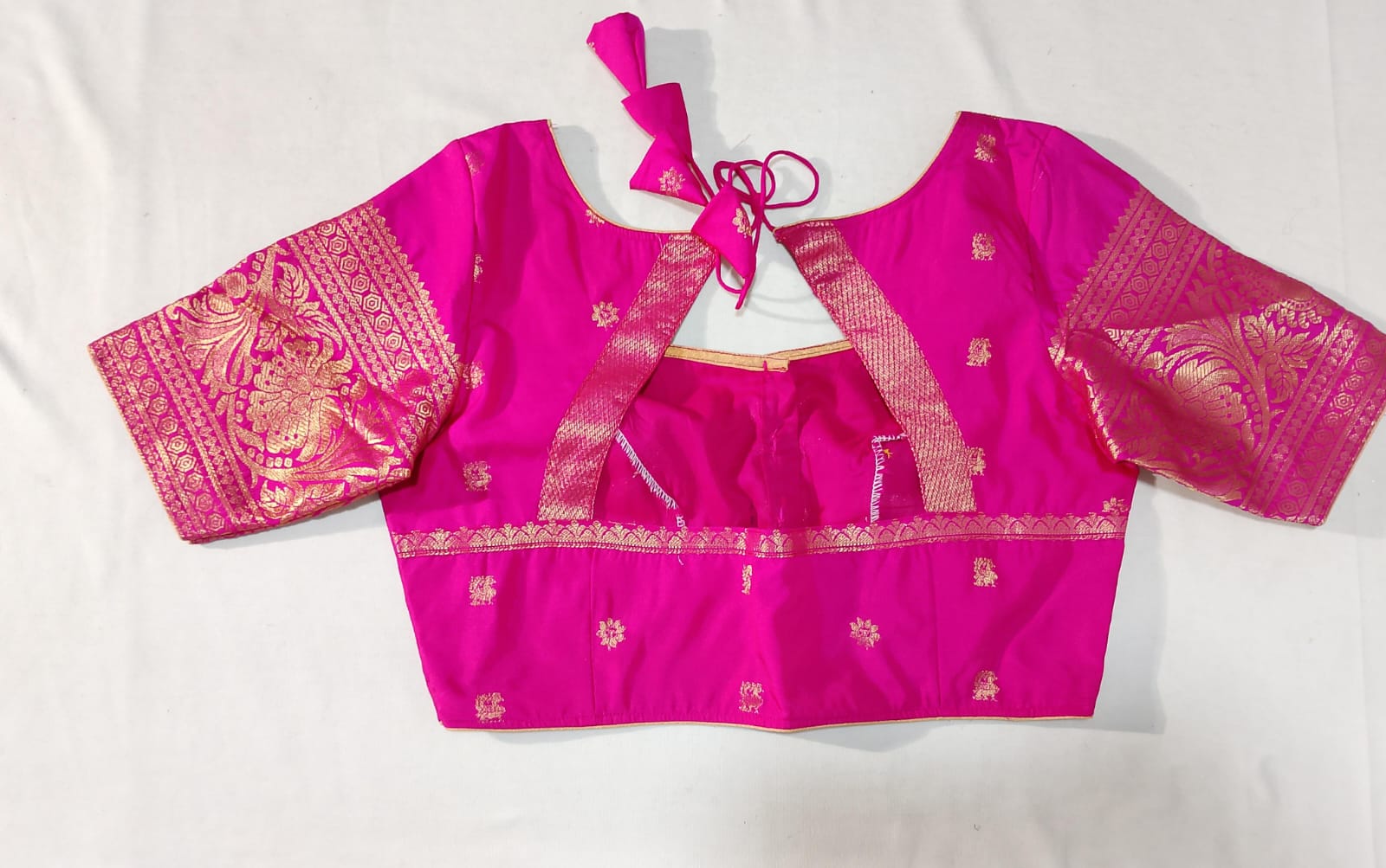 N67: Ready To Ship Beautiful Saree With Stitched Blouse