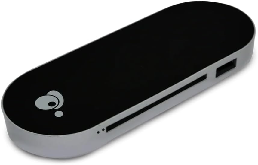 IOGEAR USB-C Hub CAC Reader - USB 3.0 Type C - 640 MB/s - 3-Port, Portable