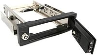 StarTech.com 5.25in Trayless Hot Swap Mobile Rack for 3.5in Hard Drive - Internal SATA Backplane Enclosure
