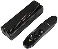 StarTech.com Wireless Presentation Remote with Green Laser Pointer - 90 ft. (27 m) - USB Presentation Clicker for Mac and Windows, TAA (PRESREMOTEG)