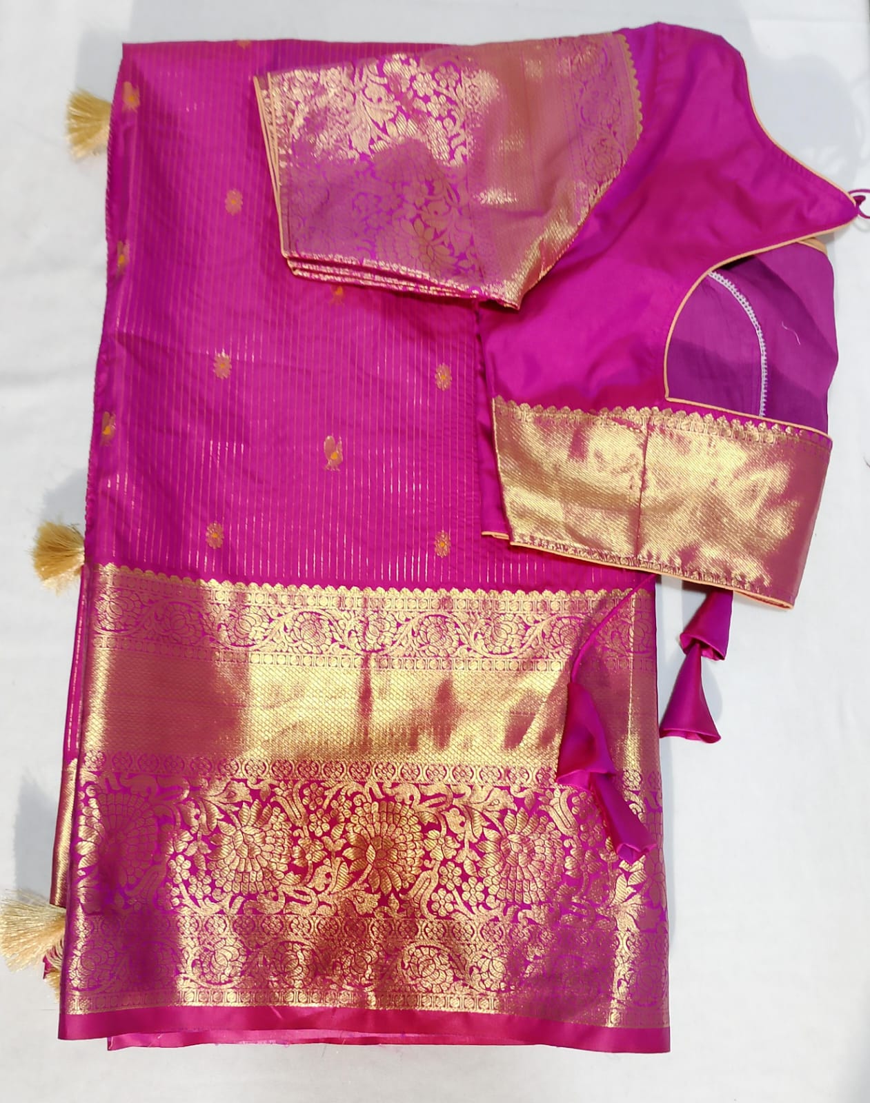 N74: Ready To Ship Beautiful Saree With Stitched Blouse