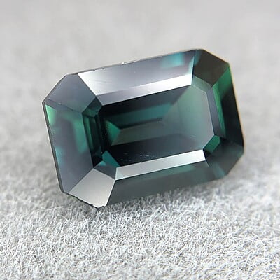 2.10ct Octagon Step Cut Sapphire 2.10ct Octagon Step Cut Sapphire