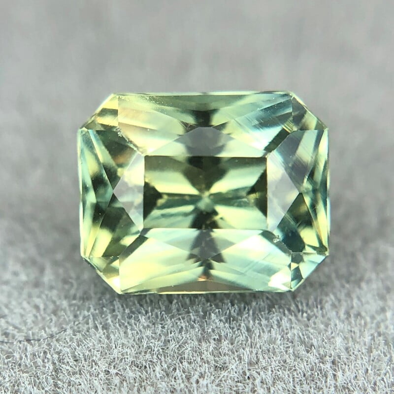 1.17ct Radiant Brilliant Cut Sapphire 1.17ct Radiant Brilliant Cut Sapphire