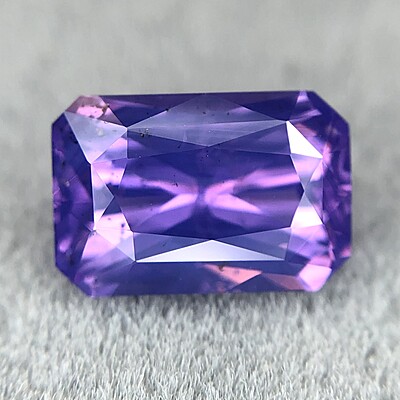 2.04ct Radiant Brilliant Cut Sapphire 2.04ct Radiant Brilliant Cut Sapphire