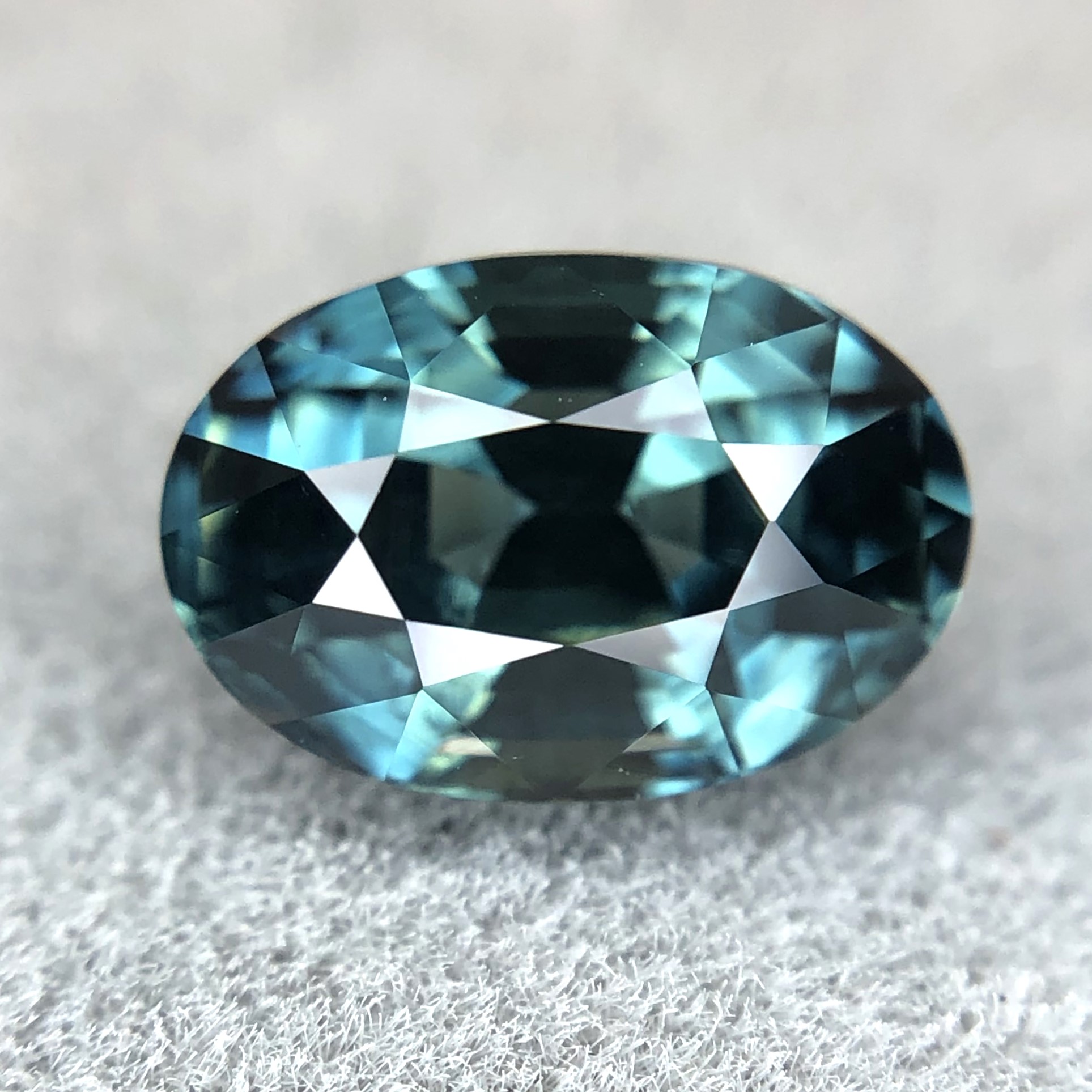 1.66ct Oval Mixed Cut Sapphire 1.66ct Oval Mixed Cut Sapphire