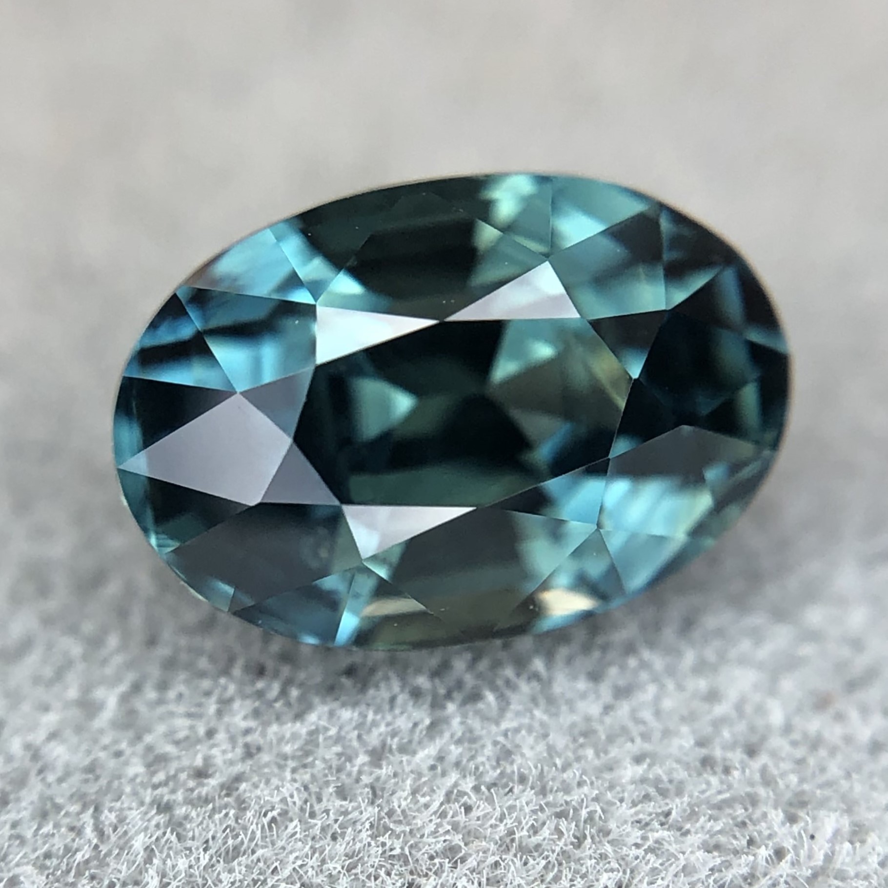 1.66ct Oval Mixed Cut Sapphire 1.66ct Oval Mixed Cut Sapphire